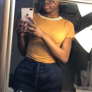 Cropped Tee